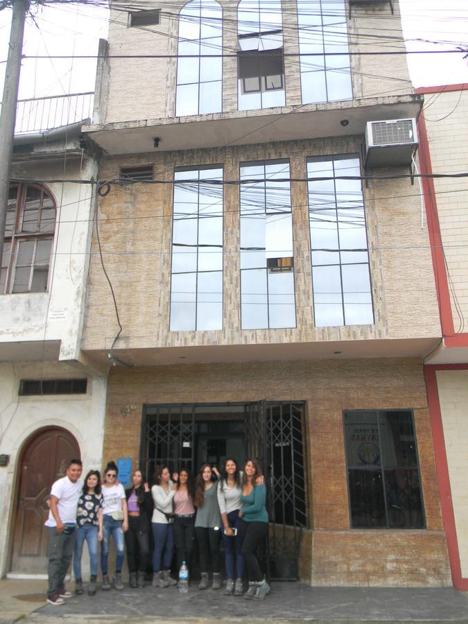 Amazon Dream Hostel With Ac And Starlink إكيتوس المظهر الخارجي الصورة