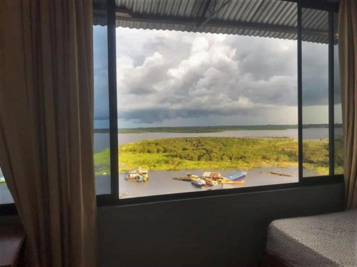 Amazon Dream Hostel With Ac And Starlink إكيتوس المظهر الخارجي الصورة